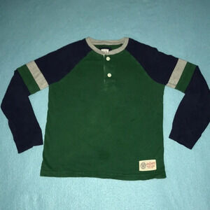 𝅺GAP KIDS long sleeve crewneck soft cotton size S